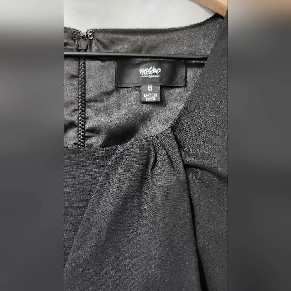 Sleeveless Lined Little Black Dress Size 8 Classic LBD Career Special Occasion - Picture 8 of 8